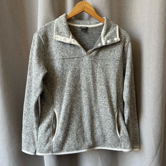 Eddie Bauer Fleece Sweater - Picture 1 of 3
